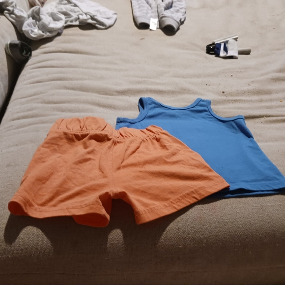 Falls Creek Kids 2-Piece Tank & Shorts Set - Size 12M - Picture 3 of 3